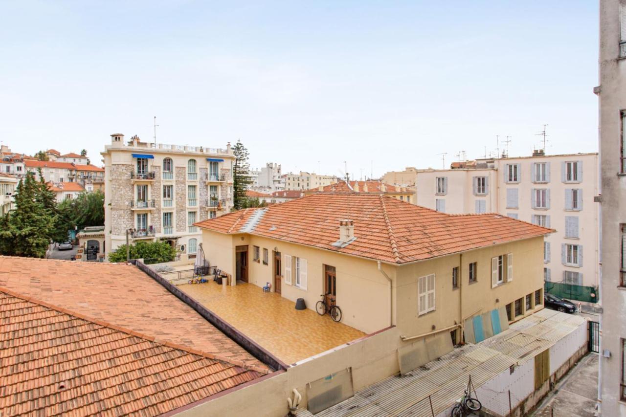 Appartement Liberation - Welkeys Nisa Exterior foto